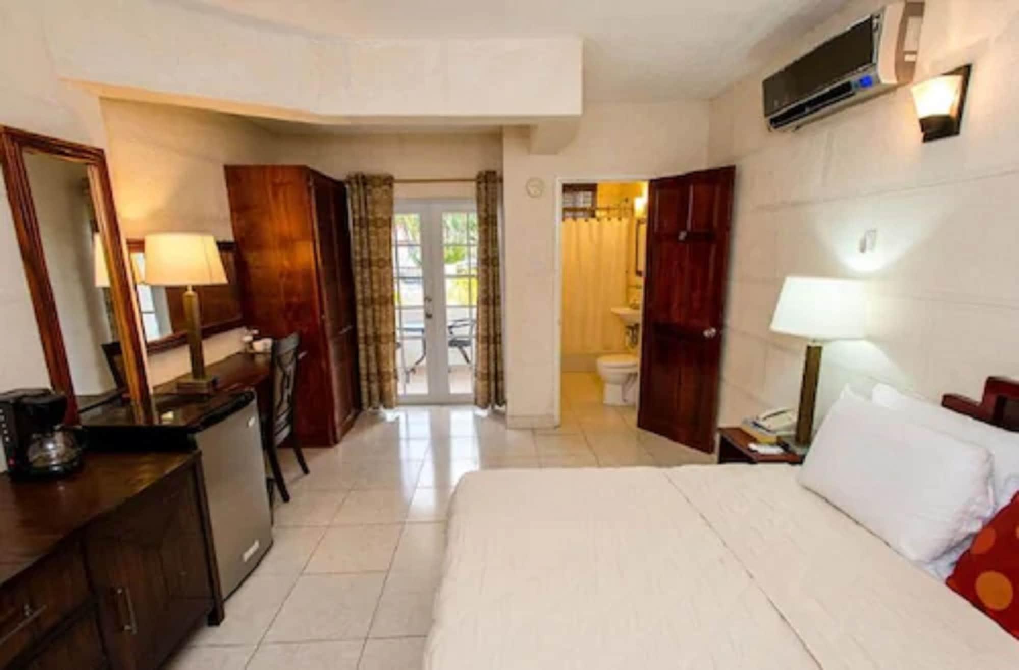 Ocean 15 Hotel Κράιστ Τσερτς Εξωτερικό φωτογραφία